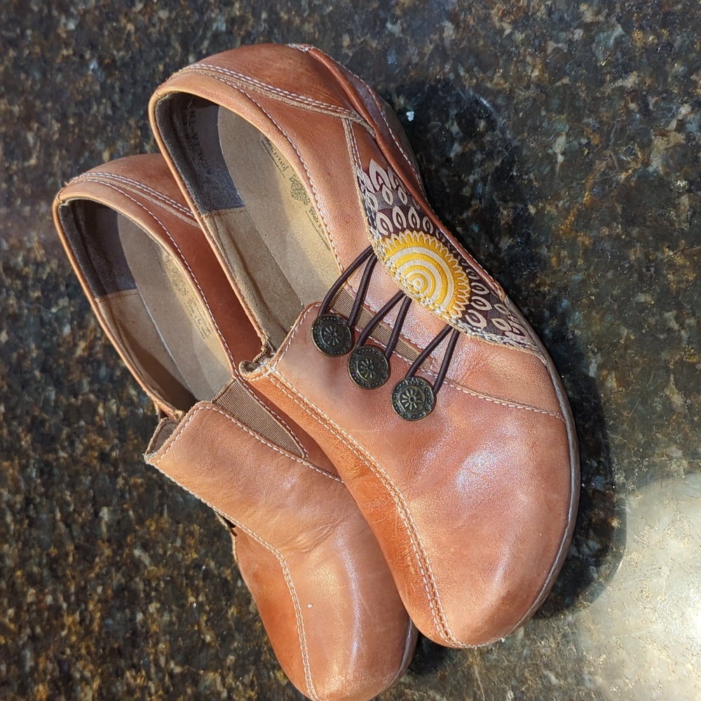L'Artiste-Spring Step Agacia Leather Loafer